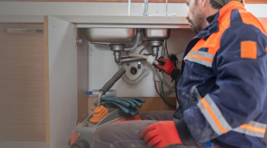 Professional slab leak plumber services in Collinston, LA